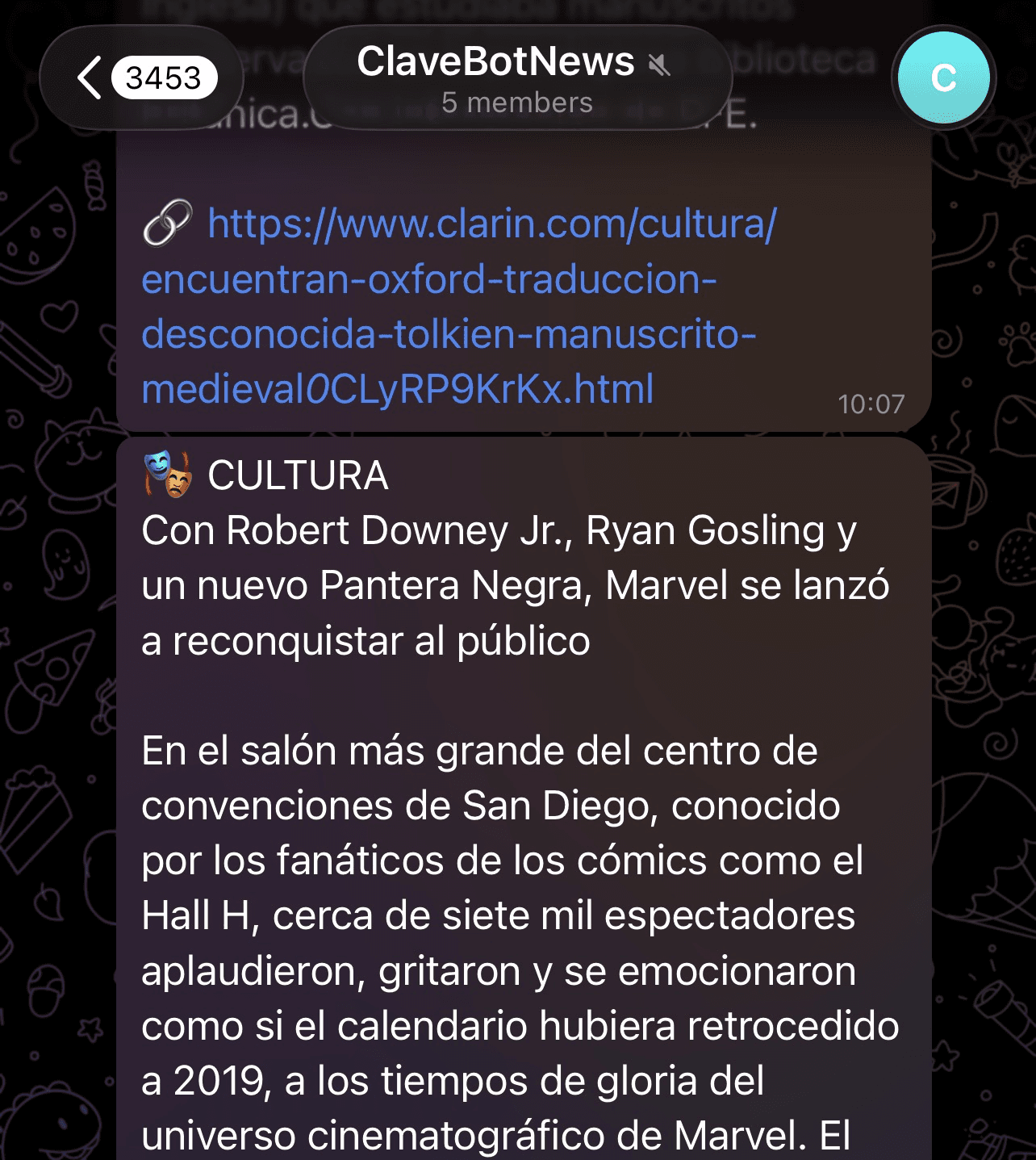 Conversación real del agente de noticias ClaveBotNews con enlaces y noticias resumidas